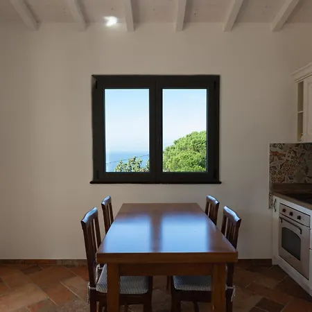 L' Elicriso Tatil Evi *